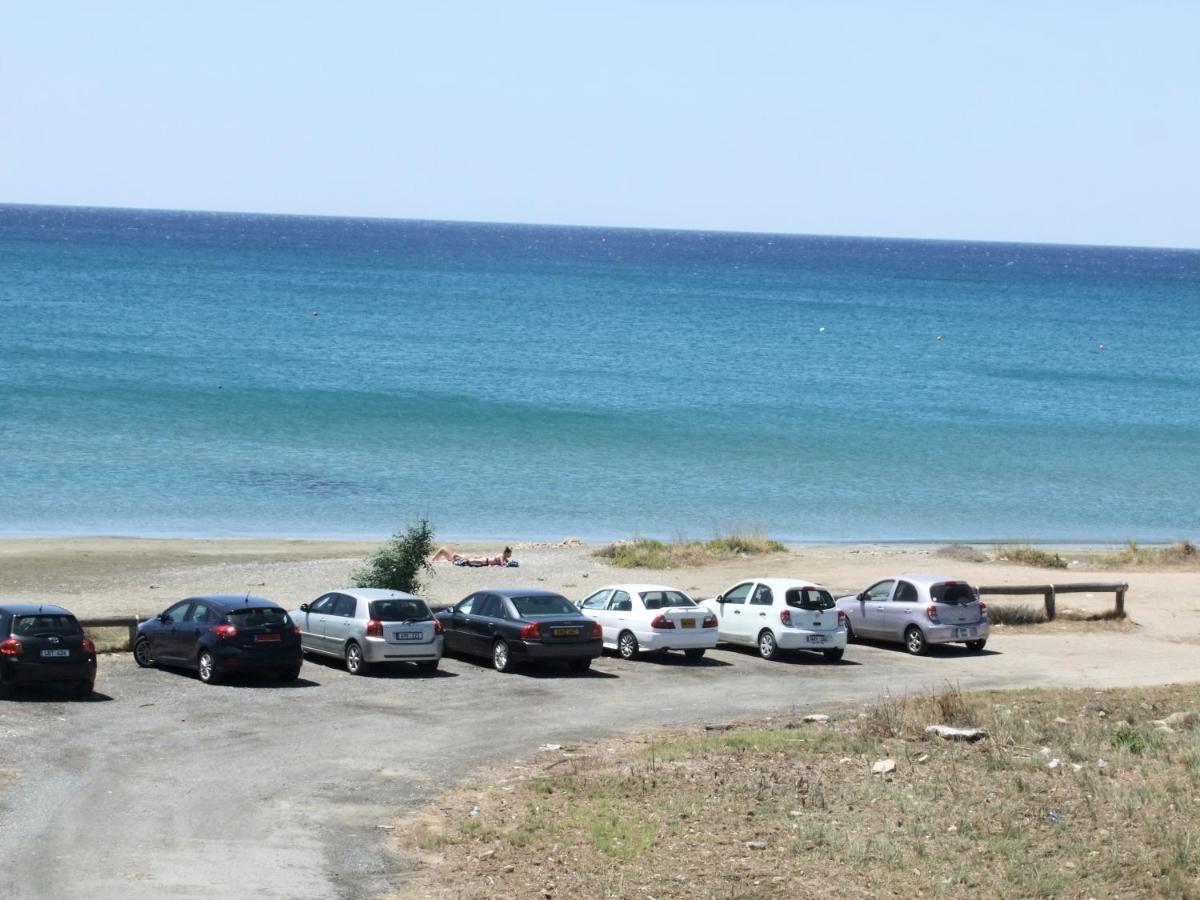 Frangeskos Beach Apartment'S 德凯利亚英属基地区 外观 照片